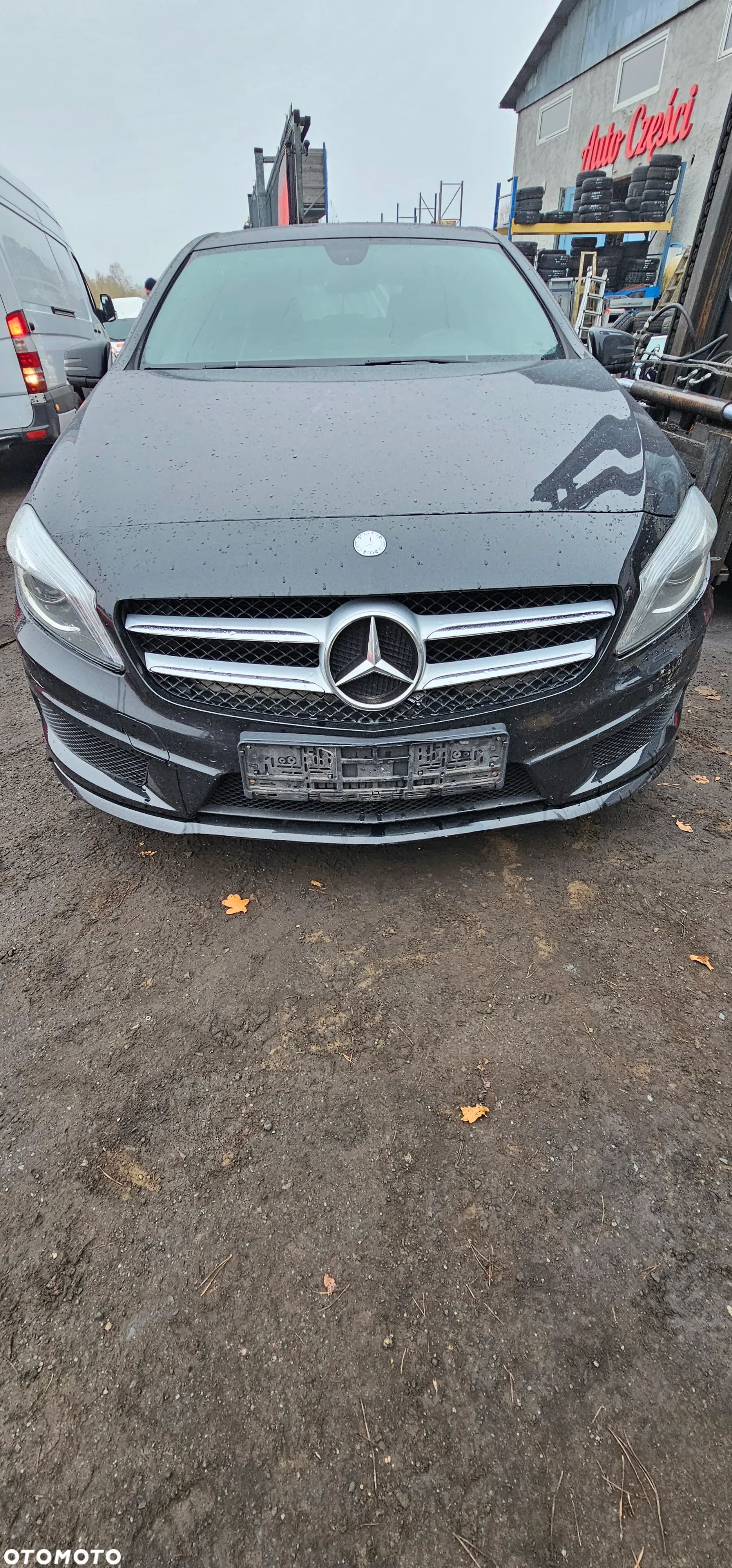 Przód kompletny maska zderzak lampa pas chłodnice 1.6 CGI Mercedes A klasa W176 AMG kolor 696 - 1
