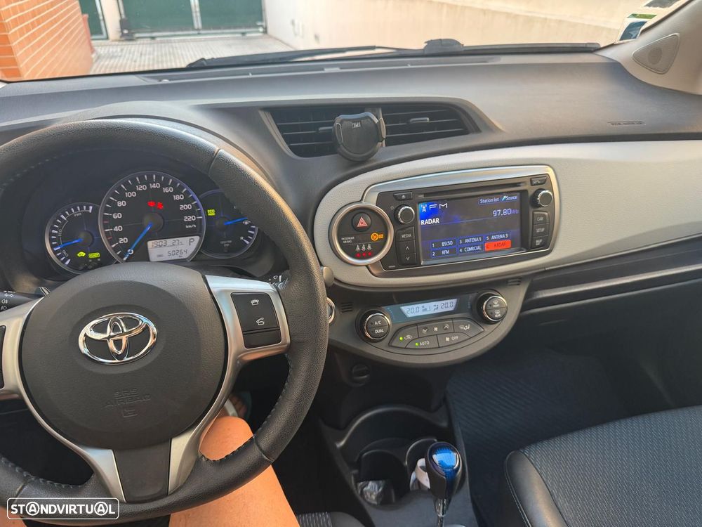 Toyota Yaris - 7