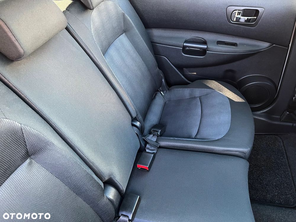 Nissan Qashqai+2 - 27