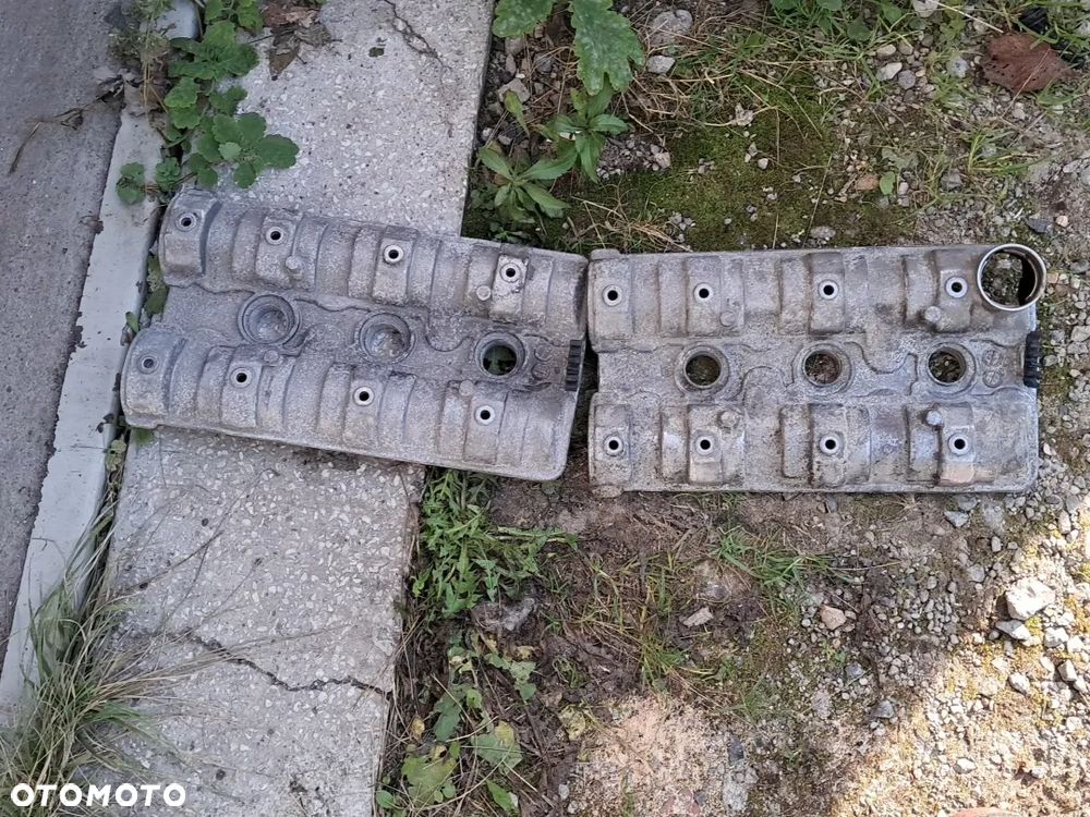 Aluminiowe pokrywy zaworów Opel 2.5v6 - 6