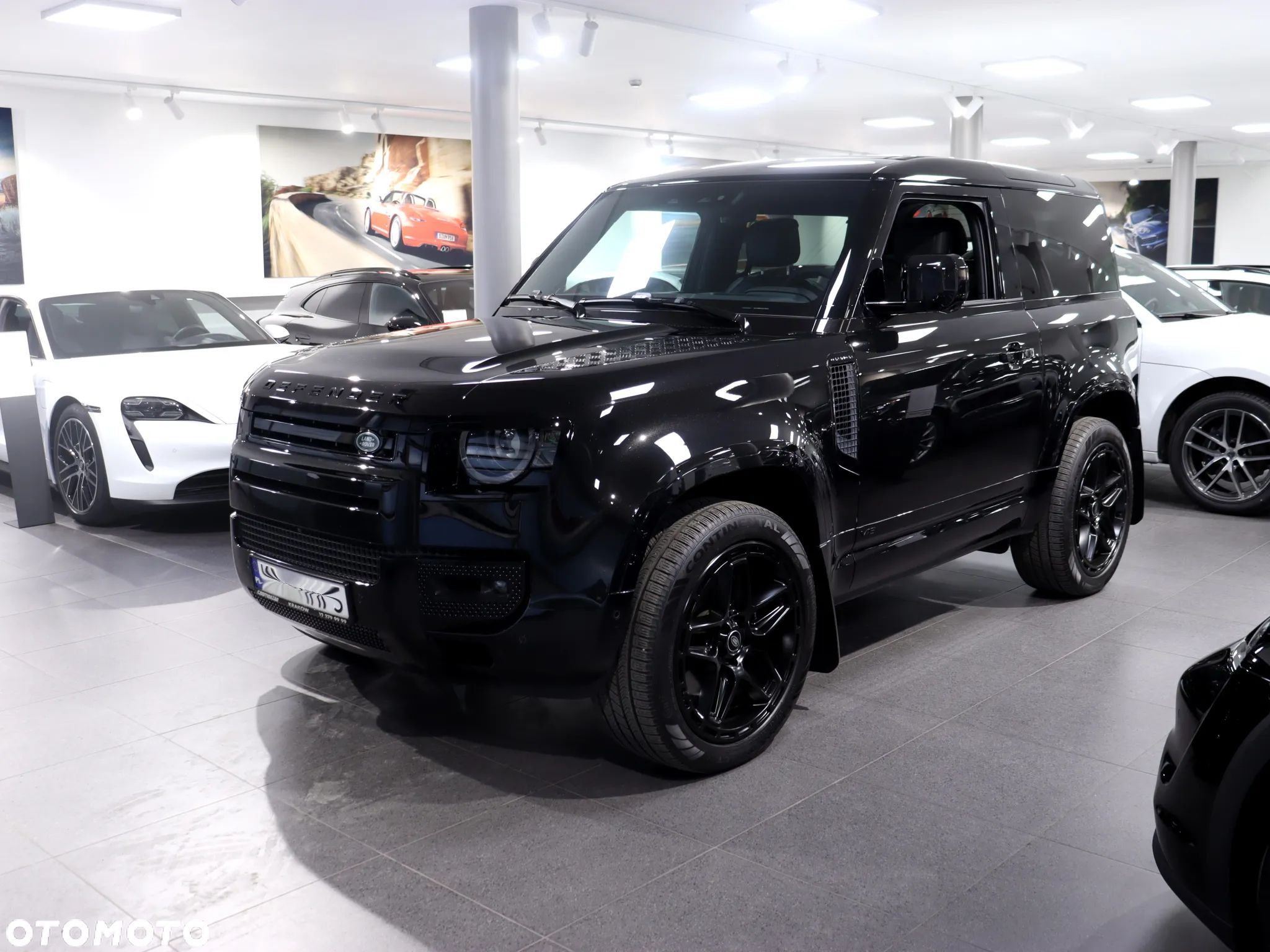 Land Rover Defender 90 5.0 P525 V8 - 1