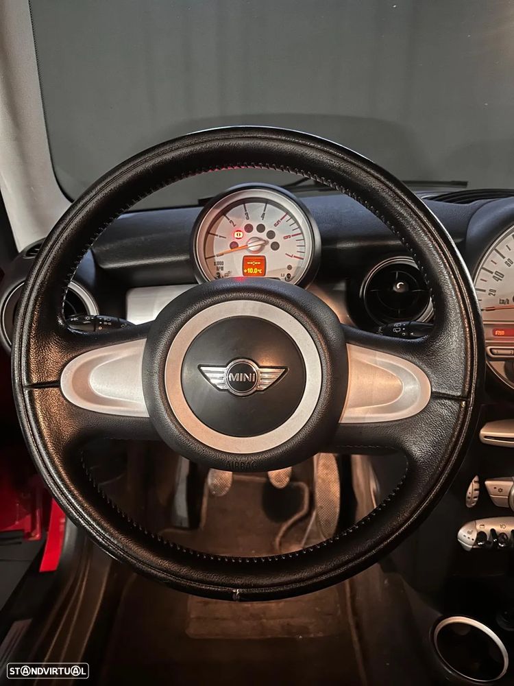 MINI 3 Portas Cooper D - 22