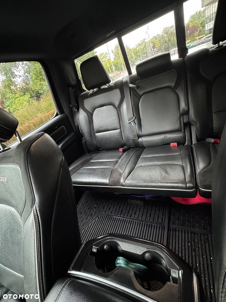 RAM 1500 Crew Cab Shortbed Laramie - 27