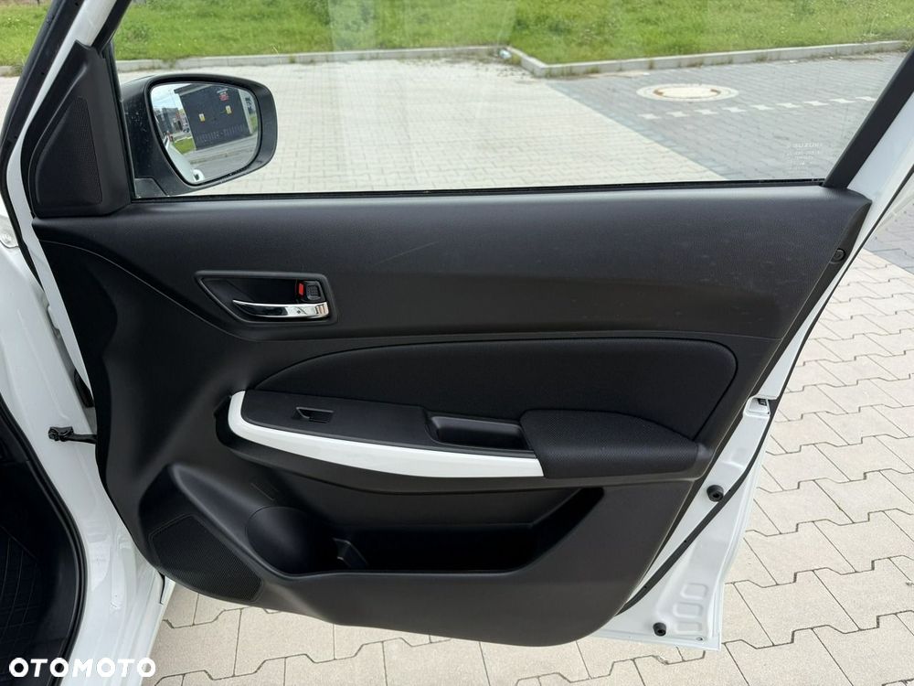 Suzuki Swift - 33