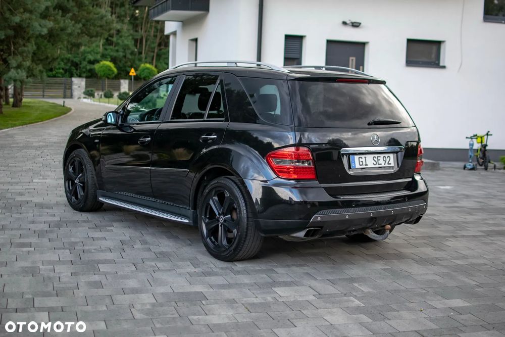 Mercedes-Benz ML - 24