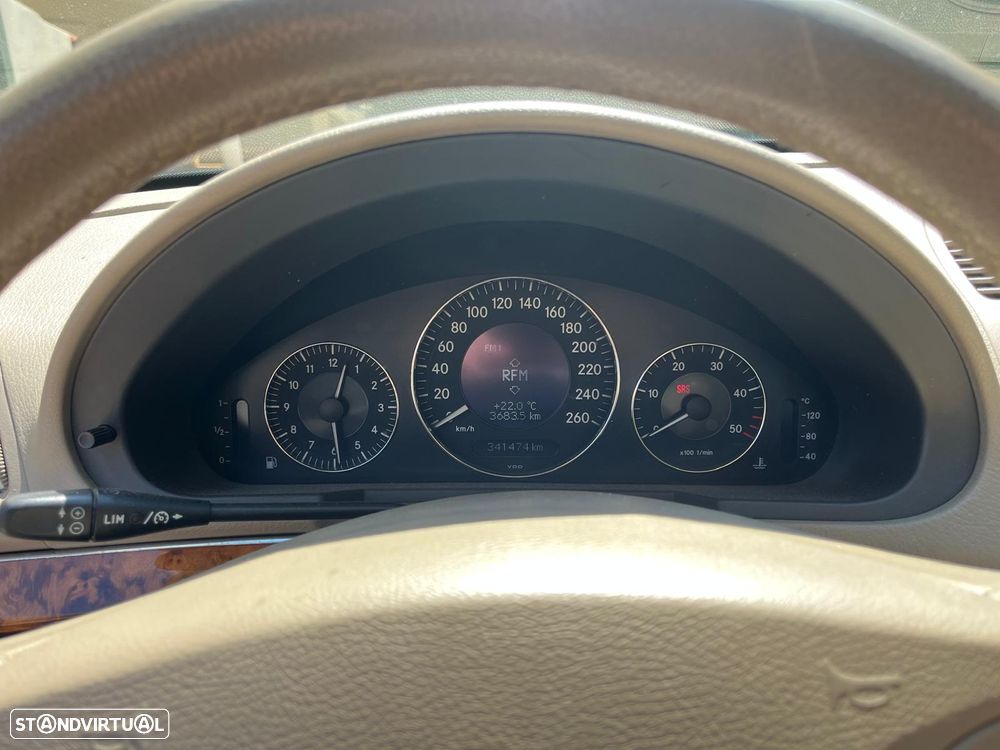 Mercedes-Benz E 220 CDI Avantgarde DPF - 5