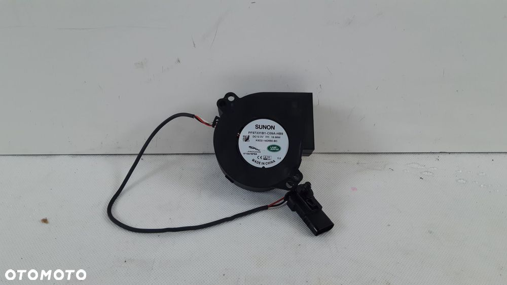 RANGE ROVER EVOQUE II L551 18- WENTYLATOR CHŁODNICY AKUMULATORA K8D2-14D550-BC