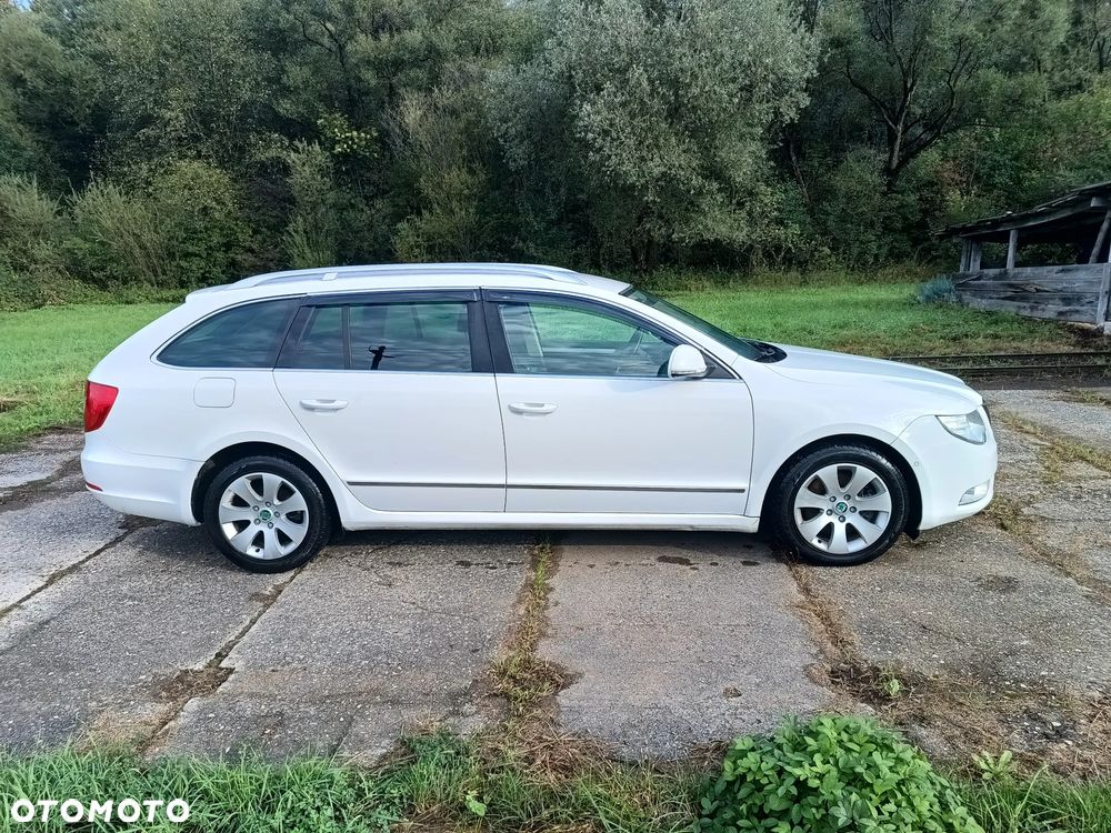 Skoda Superb 1.6 TDI GreenLine - 4