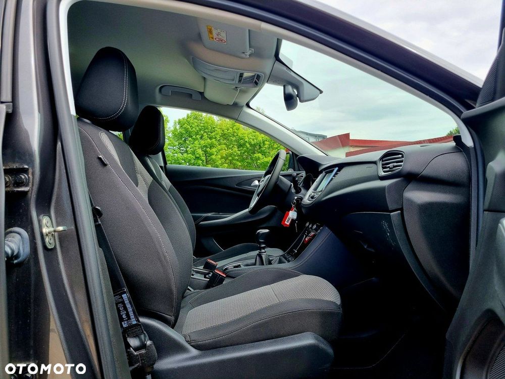 Opel Grandland X 1.2 T Enjoy S&S - 10