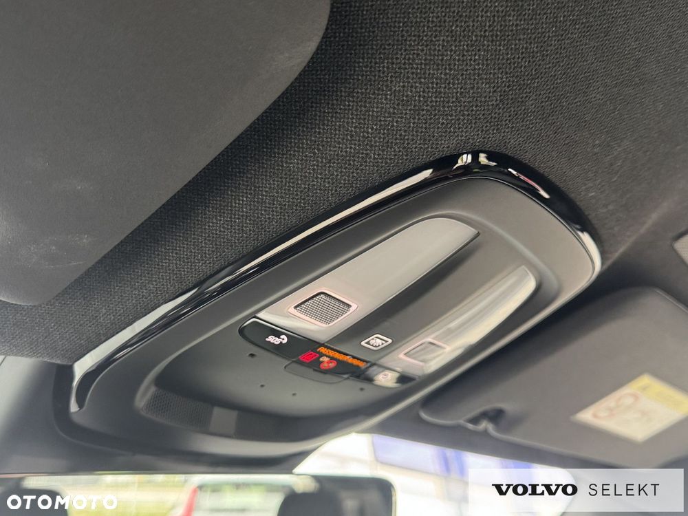 Volvo XC 40 - 38