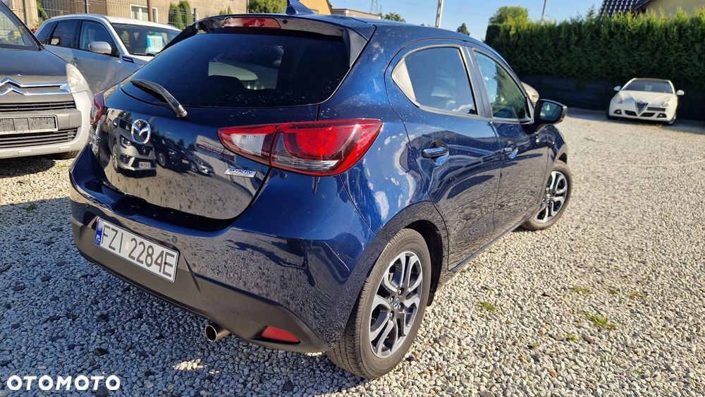 Mazda 2 - 25