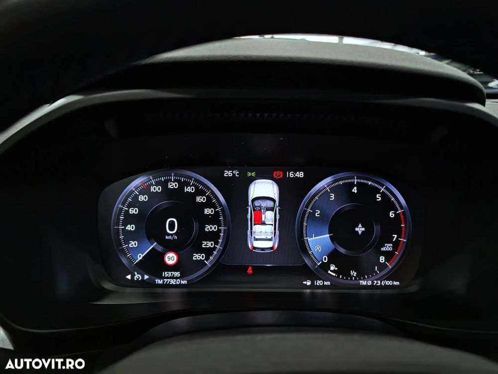 Volvo XC 40 T3 Momentum Pro - 25