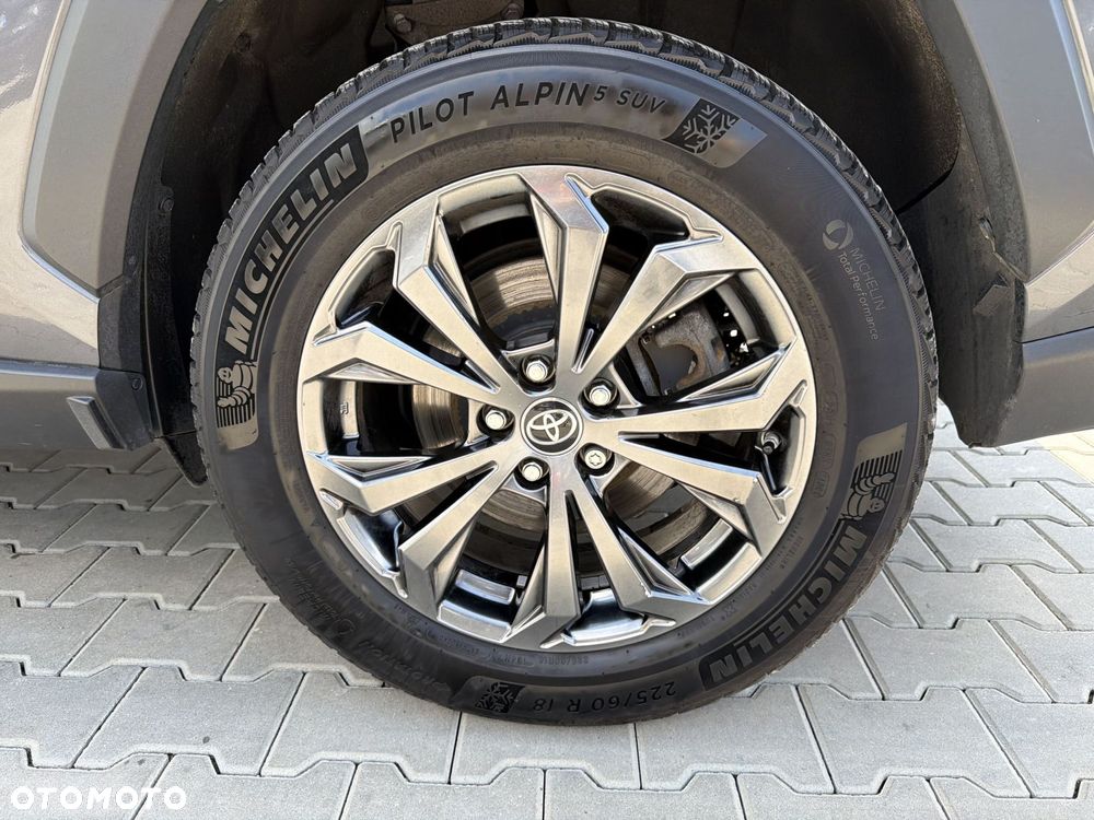 Toyota RAV4 - 16