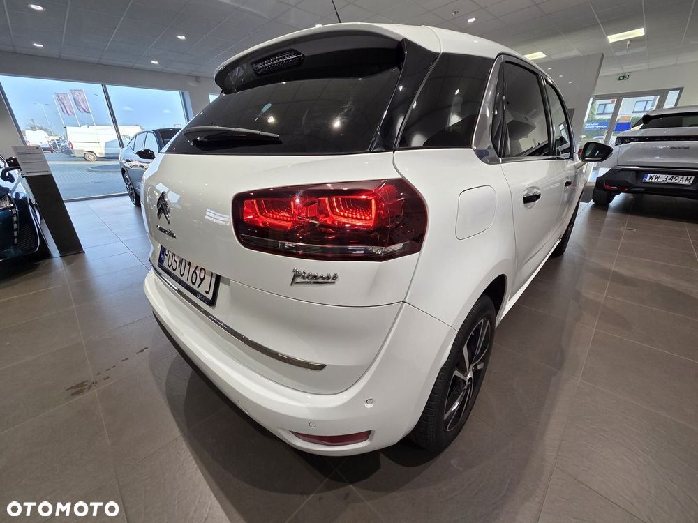 Citroën C4 Picasso 1.2 PureTech Shine S&S - 23