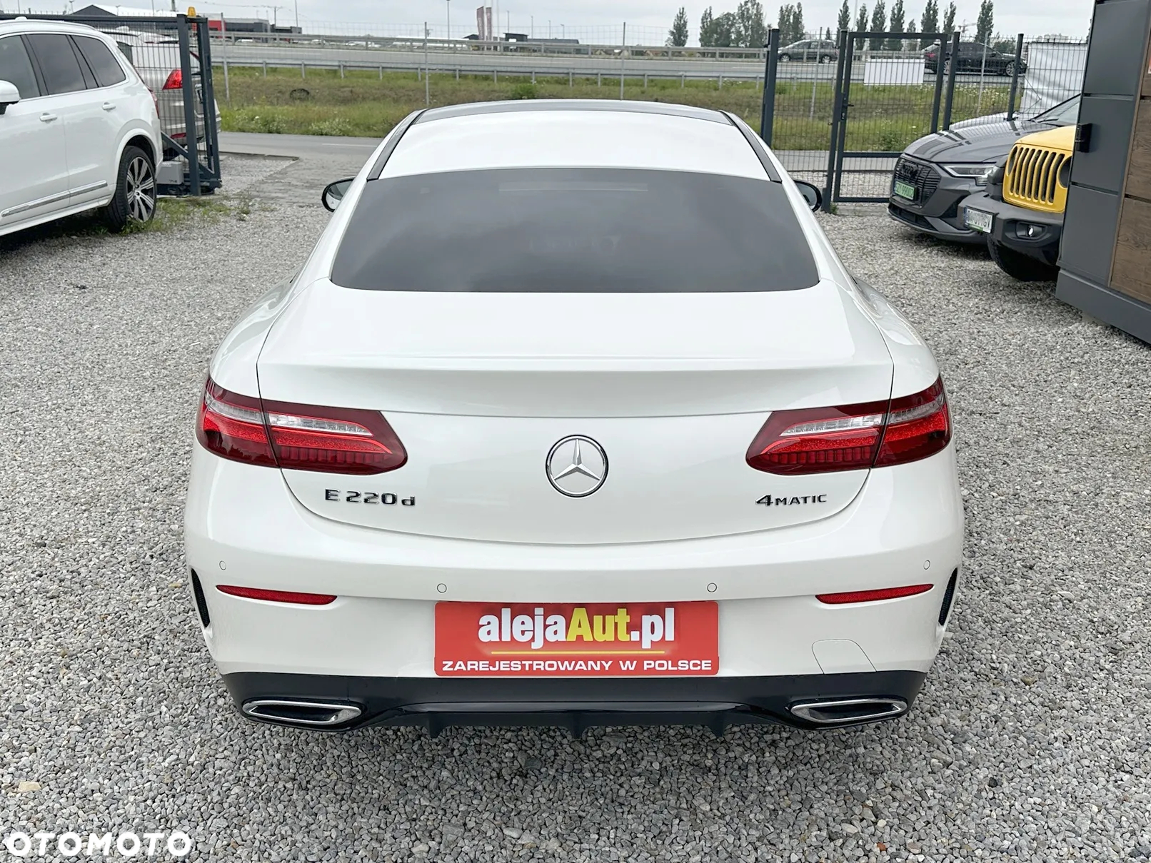 Mercedes-Benz Klasa E 220 d Coupe 4-Matic 9G-TRONIC - 13