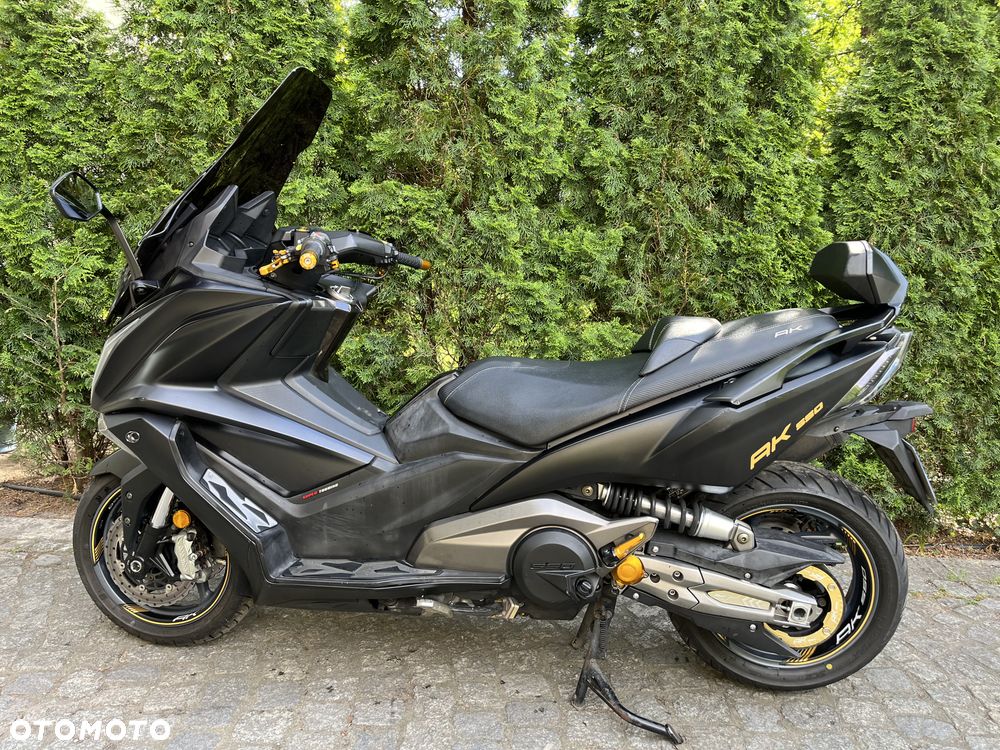 Kymco AK 550 - 5