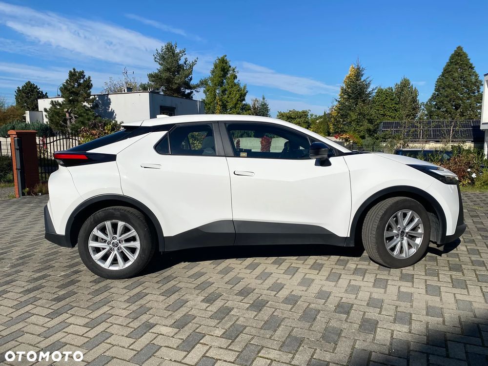 Toyota C-Hr 2024 photo 3