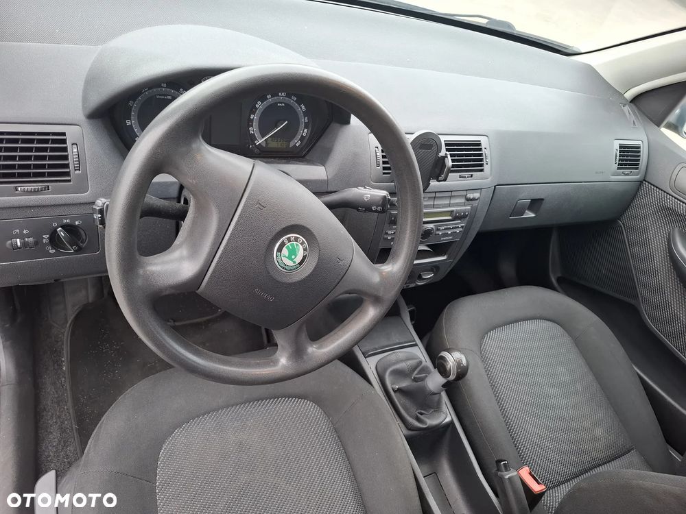 Skoda Fabia 1.4 16V Style Edition - 2