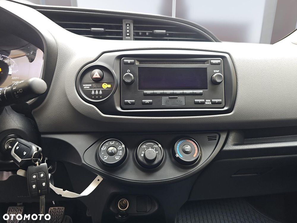 Toyota Yaris 1.5 Active - 14