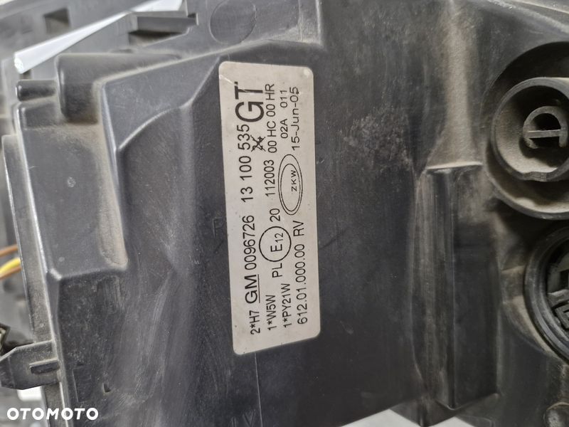 OPEL CORSA C LIFT LAMPA LEWY PRZÓD LEWA PRZEDNIA REFLEKTOR SOCZEWKA EU 13100535 - 7