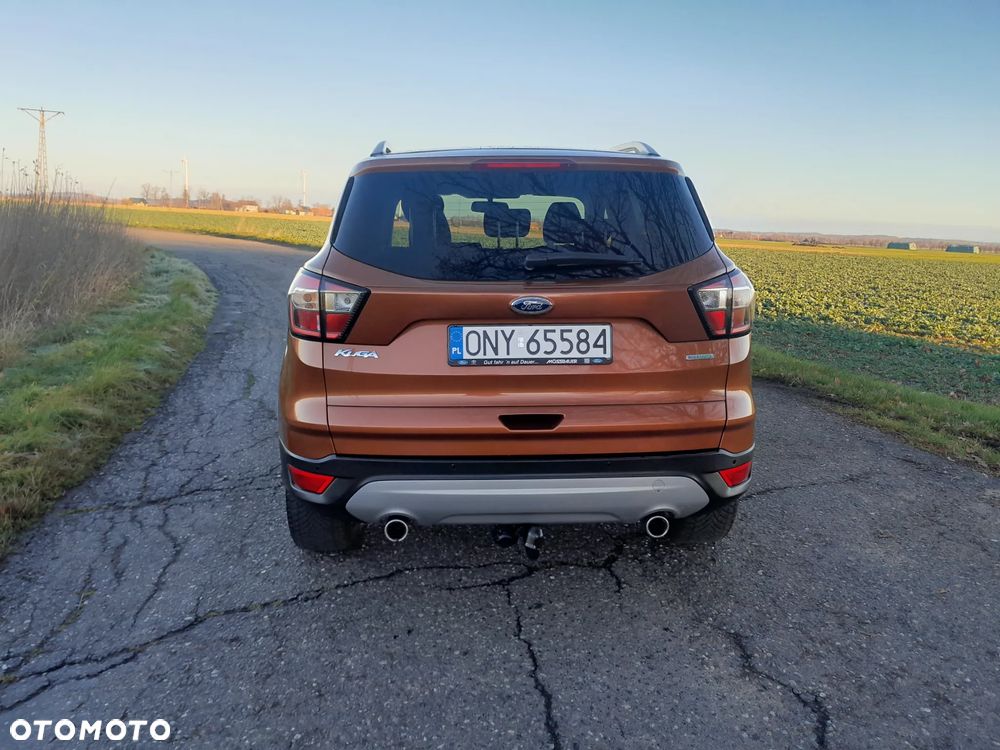 Ford Kuga - 10
