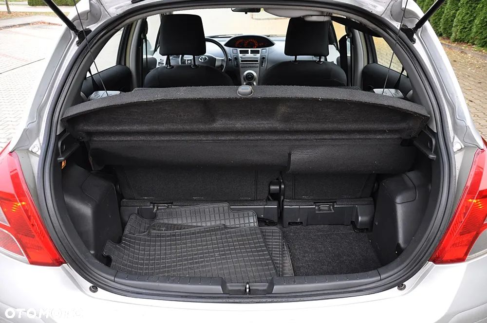 Toyota Yaris 1.33 Prestige - 28