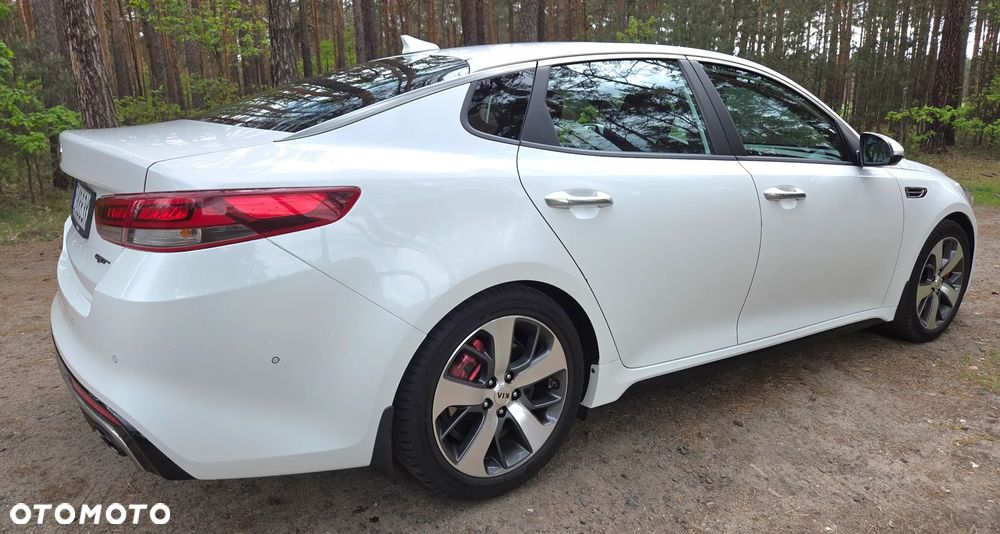 Kia Optima - 29