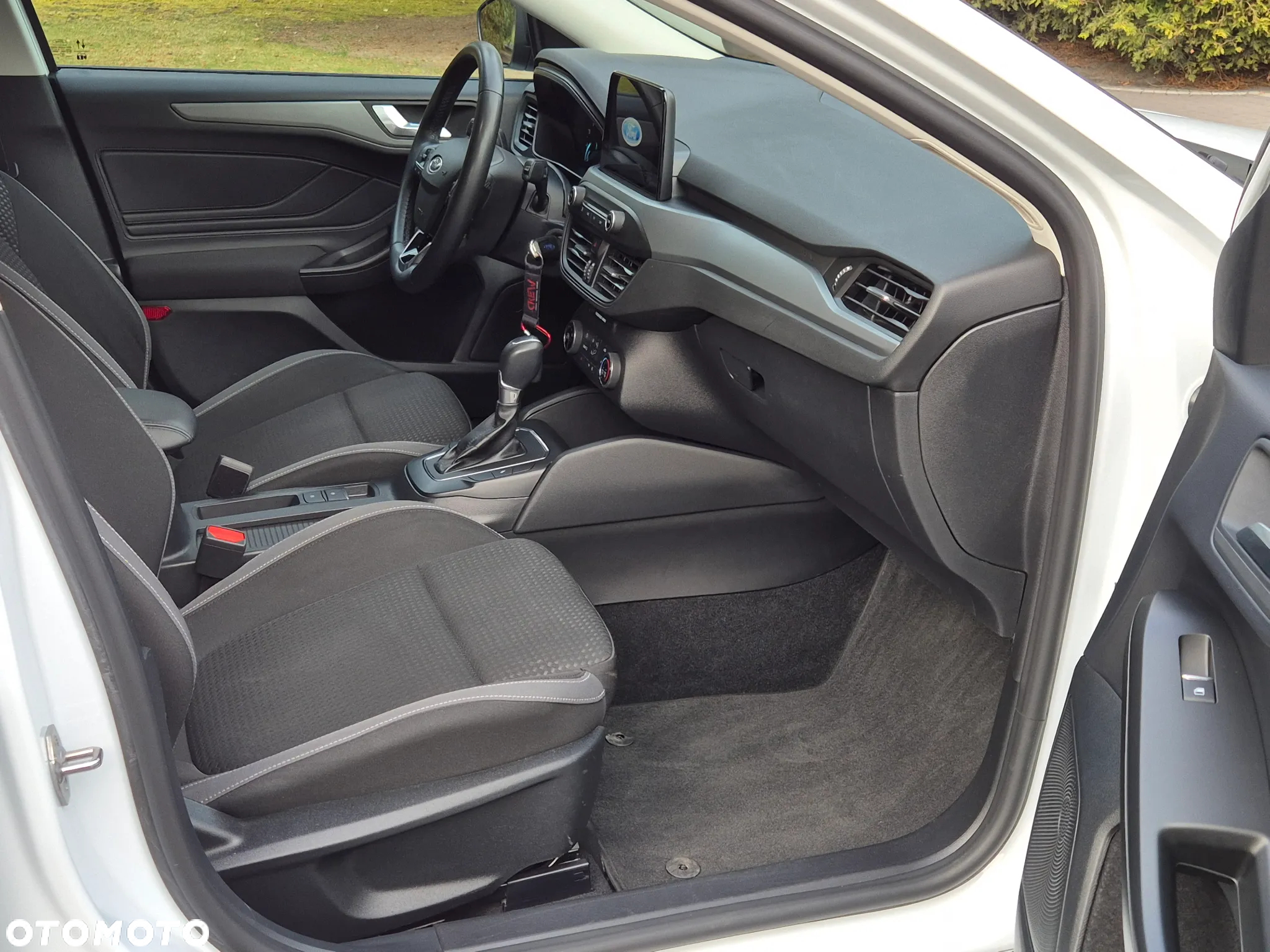 Ford Focus 1.0 EcoBoost mHEV Titanium - 11