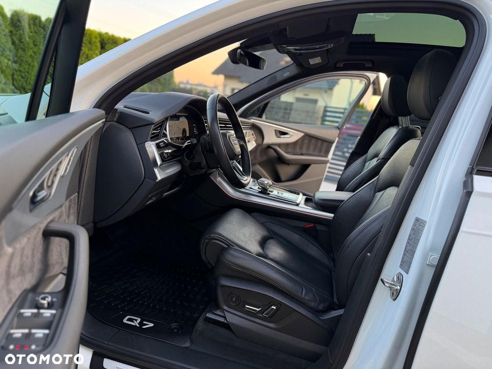 Audi Q7 50 TDI mHEV Quattro S Line Tiptr - 9