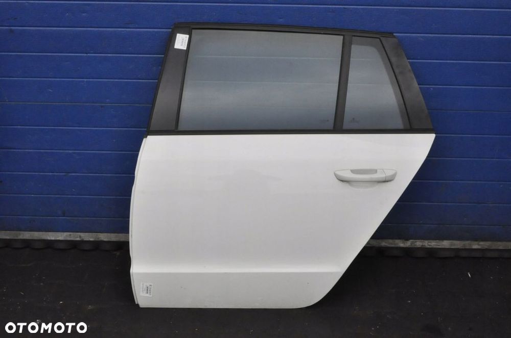 SKODA SUPERB II DRZWI LEWY TYŁ TYLNE KOMBI LF9E - 1