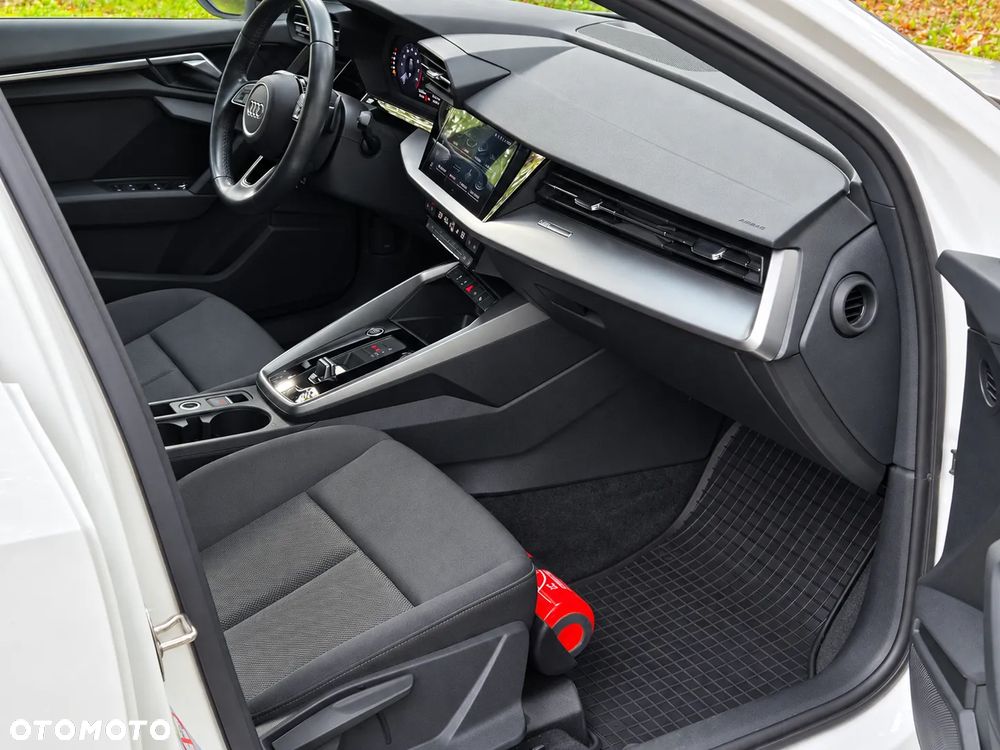 Audi A3 Sportback - 16