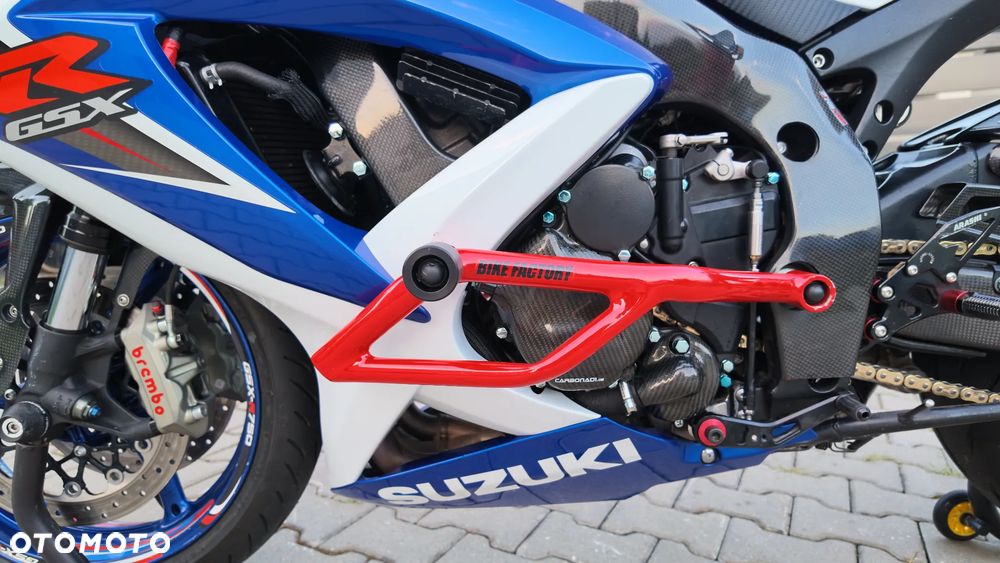 Suzuki GSX-R - 16