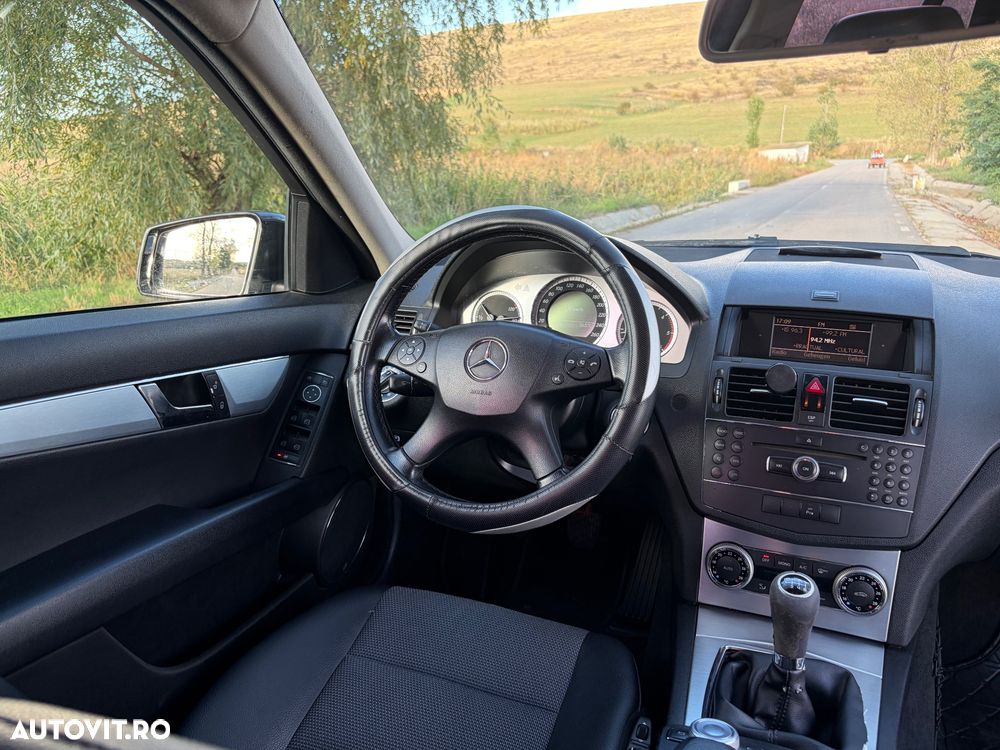 Mercedes-Benz C 200 T-modell - 8