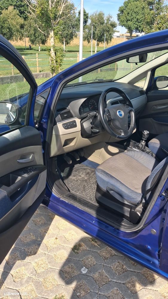 Fiat Grande Punto 1.3 M-Jet Emotion - 19