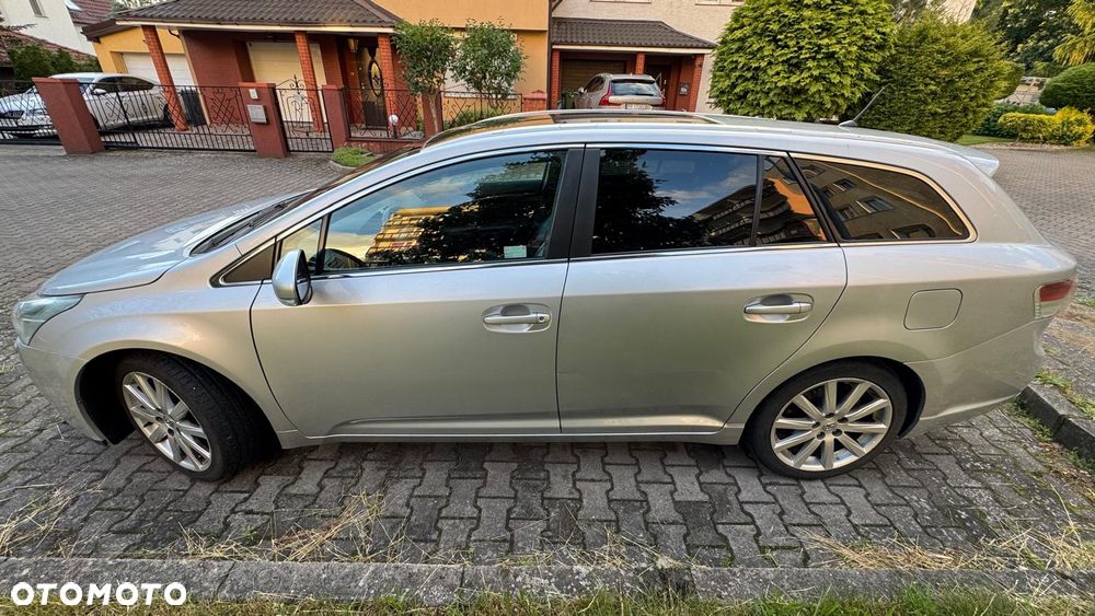 Toyota Avensis 2.0 Prestige MS - 3