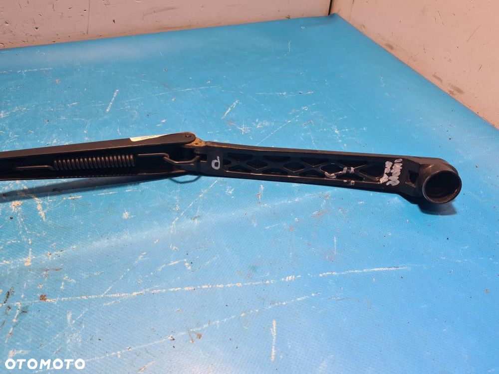RAMIĘ WYCIERACZKI PRZÓD PRAWE SUBARU IMPREZA III - 5