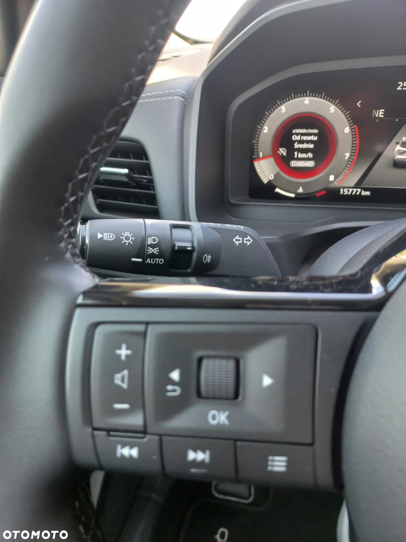 Nissan Qashqai 1.3 DIG-T mHEV N-Connecta - 11