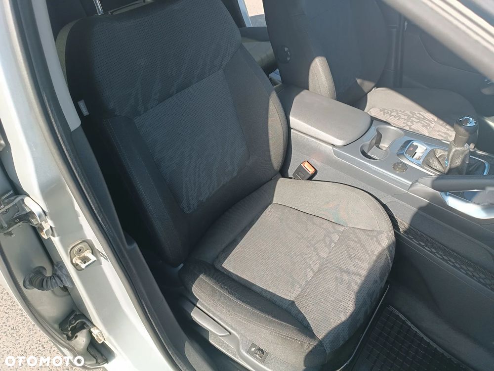 Peugeot 3008 120 VTi Style - 13