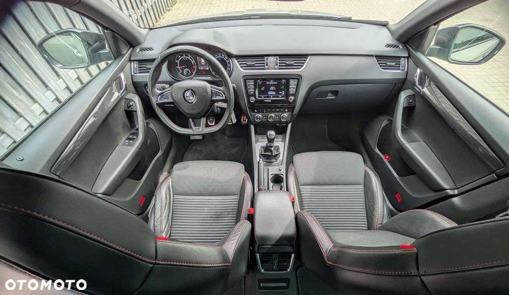 Skoda Octavia 2.0 TSI RS - 14