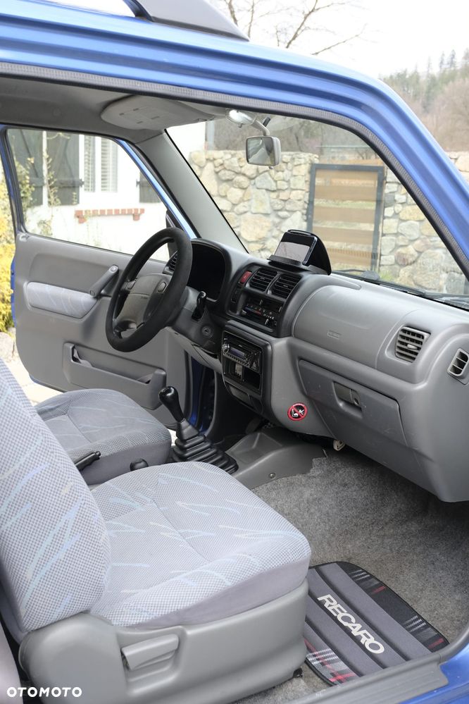 Suzuki Jimny 1.3 - 9