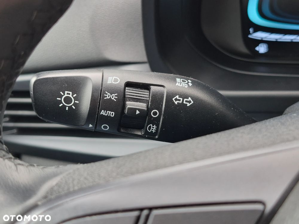 Hyundai i20 1.2 Pure - 27