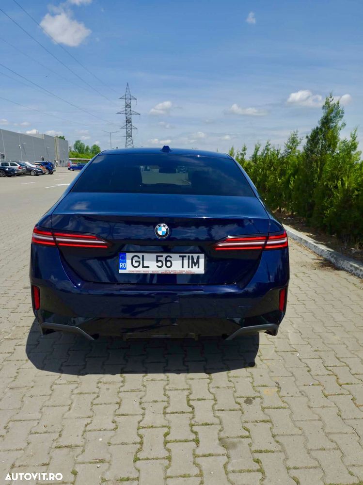 BMW Seria 5 520i AT MHEV - 6