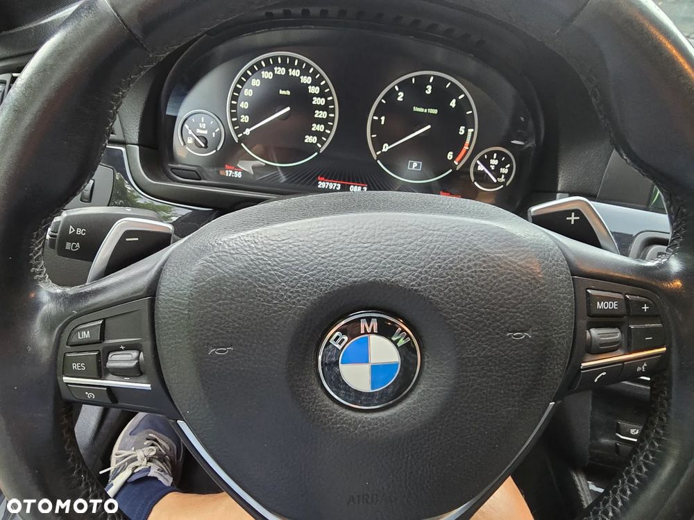 BMW Seria 5 - 23