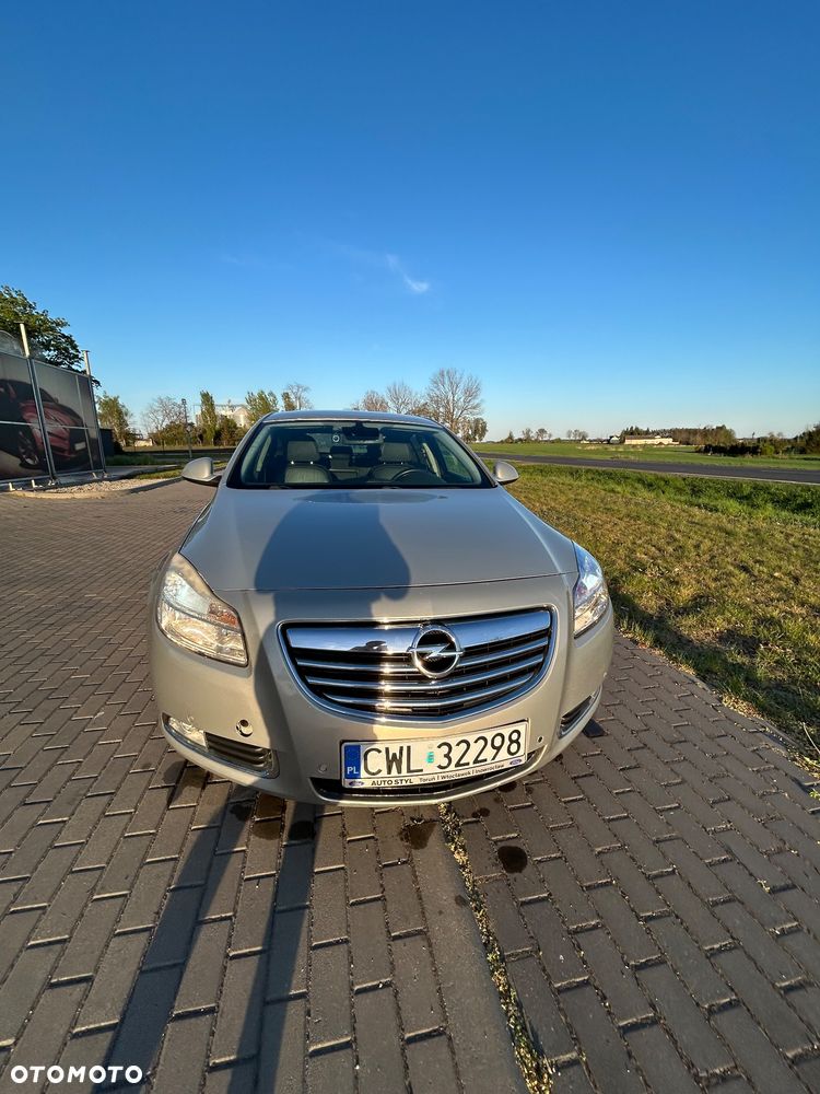 Opel Insignia 2.0 CDTI - 11