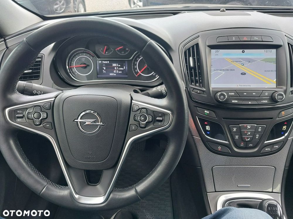 Opel Insignia - 19