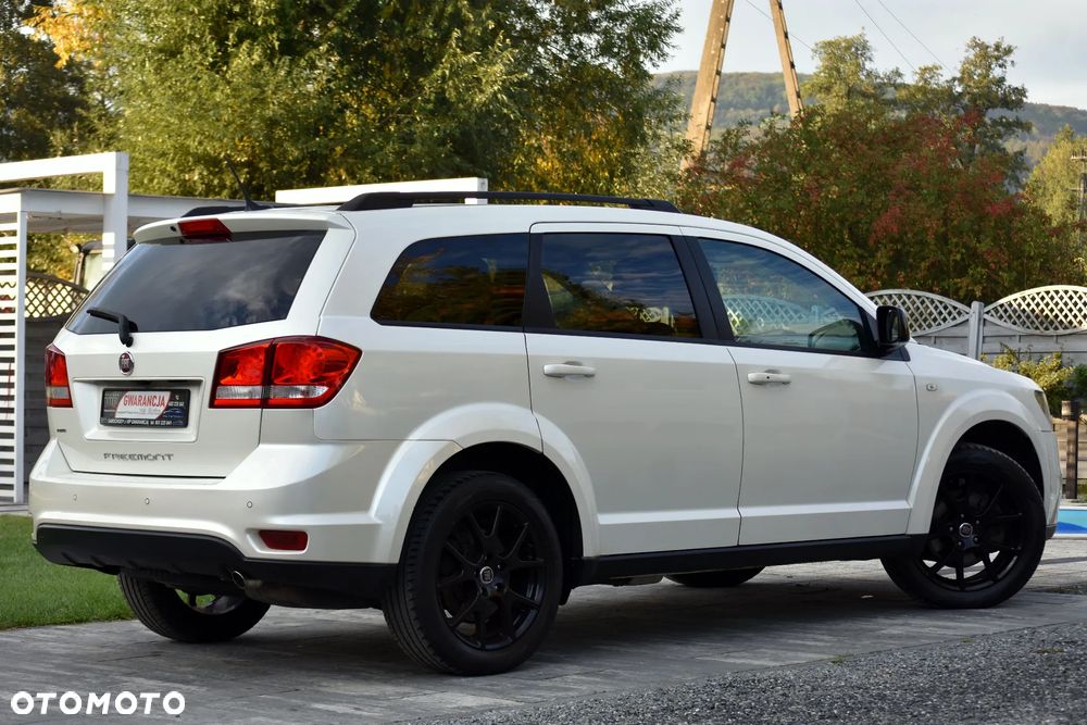 Fiat Freemont 2.0 Multijet 16V DPF Automatik Allrad Black Code - 19