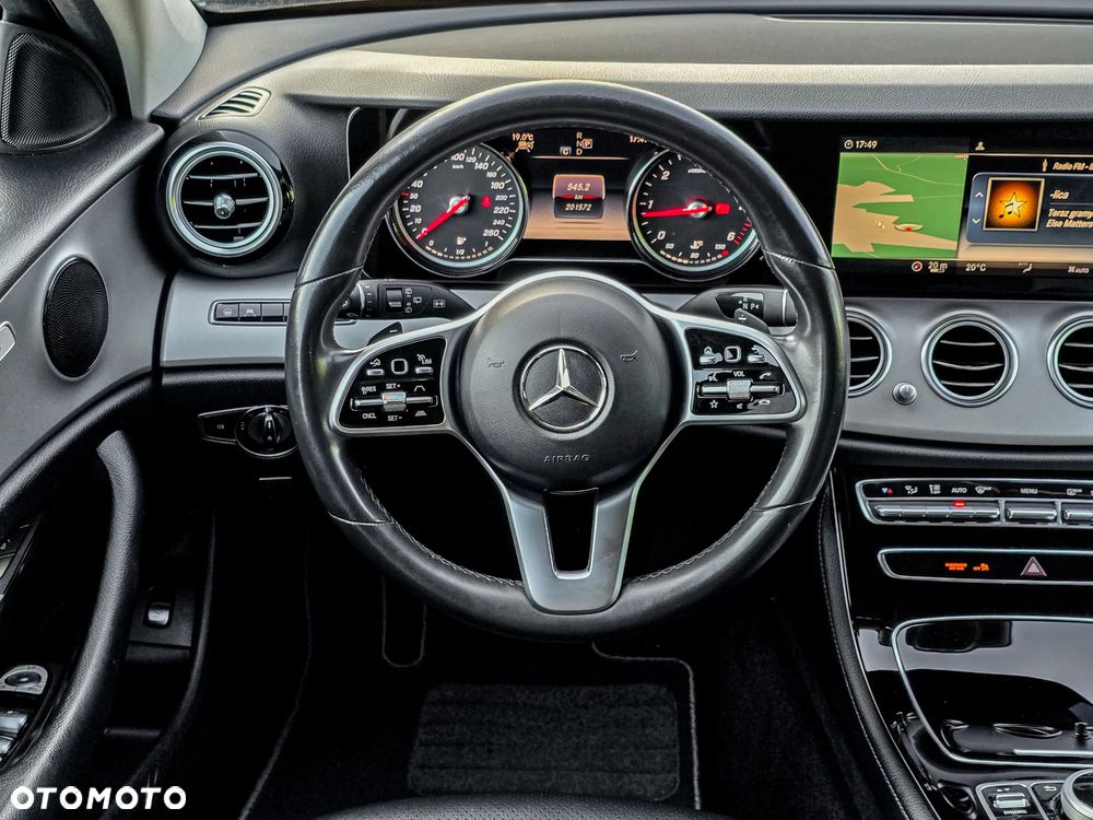 Mercedes-Benz Klasa E 220 d 9G-TRONIC - 17