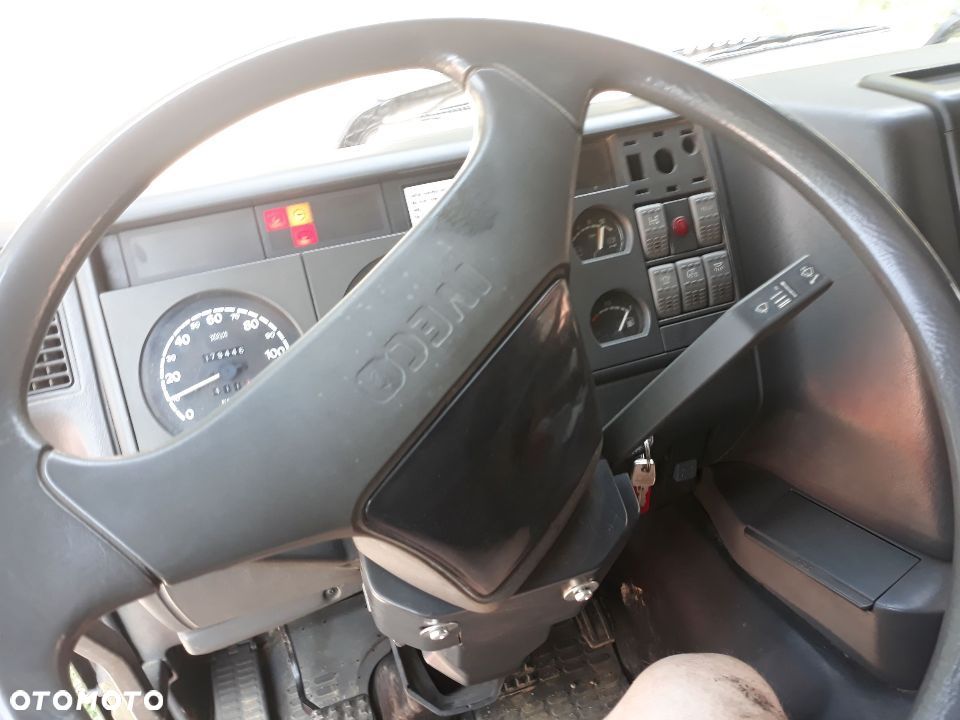 Iveco 260E37 6x4 - 24