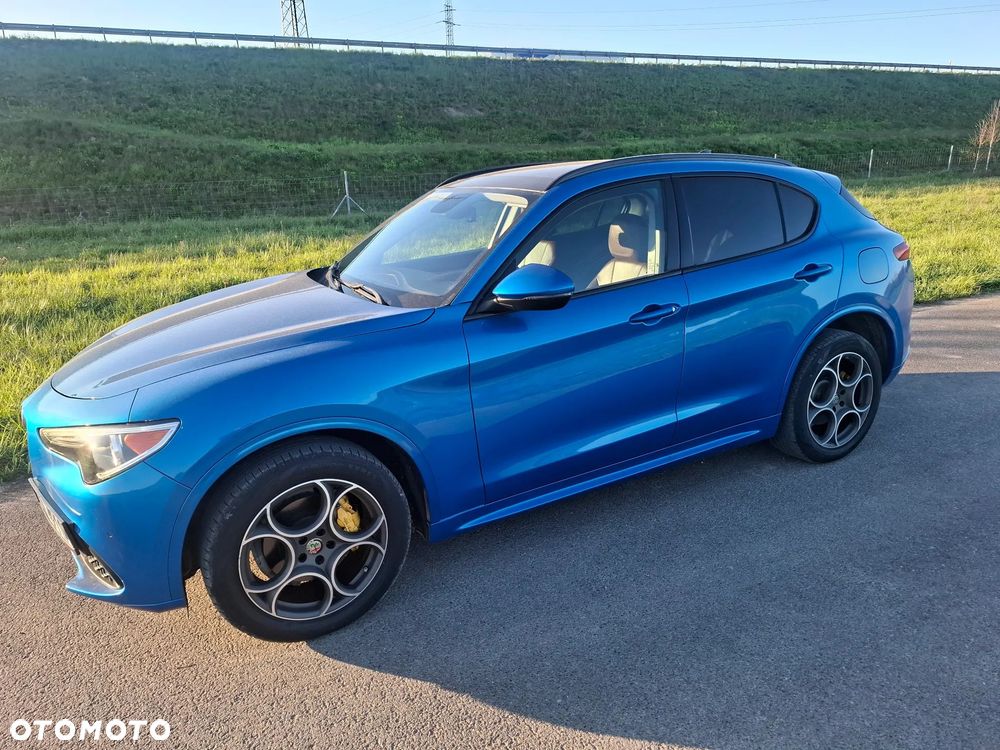 Alfa Romeo Stelvio 2.0 Turbo 16V AT8-Q4 Executive - 2