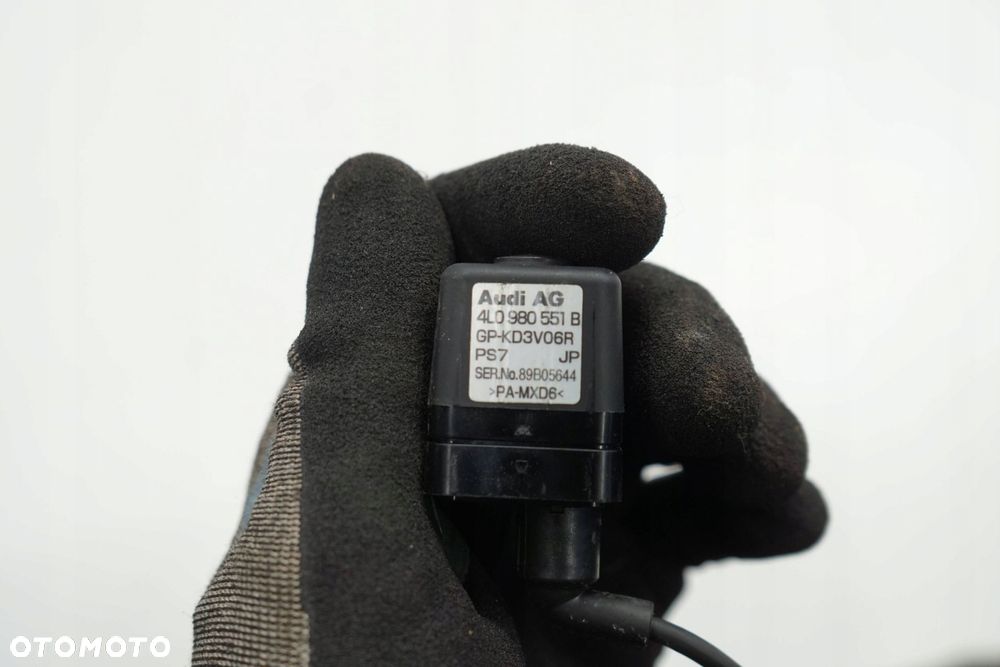 AUDI Q7 4L 08R KAMERA COFANIA 4L0980551B - 2
